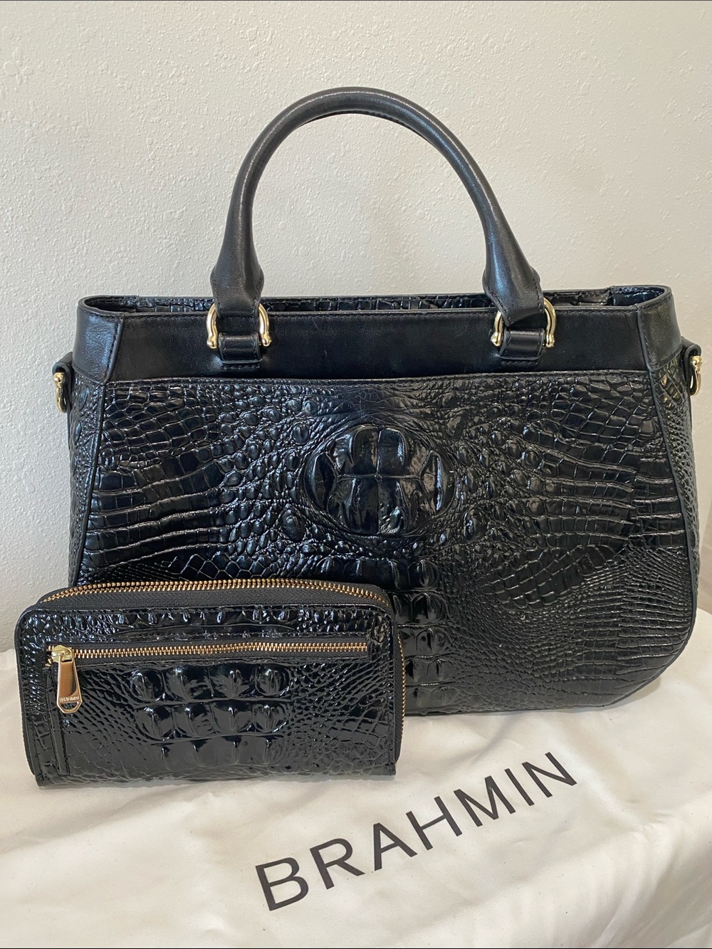 Brahmin Black Croc-Embossed Leather Satchel with Tassel and Matching Wallet ๐ค๐ - Picture 2 of 10